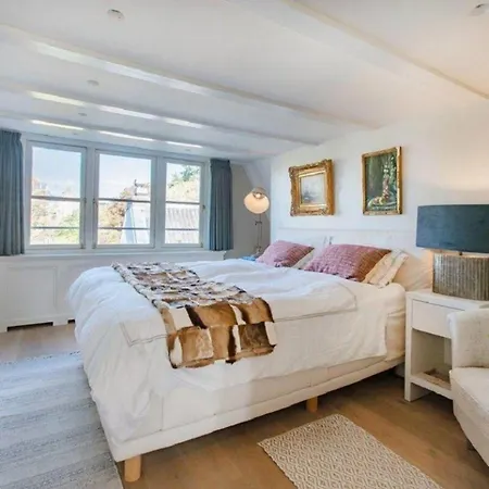 Apartament Lovely House In - Up To 10 Guests *