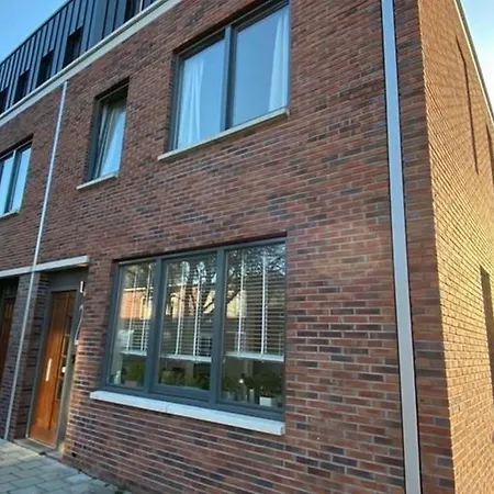 Lovely House In - Up To 10 Guests Apartment *
